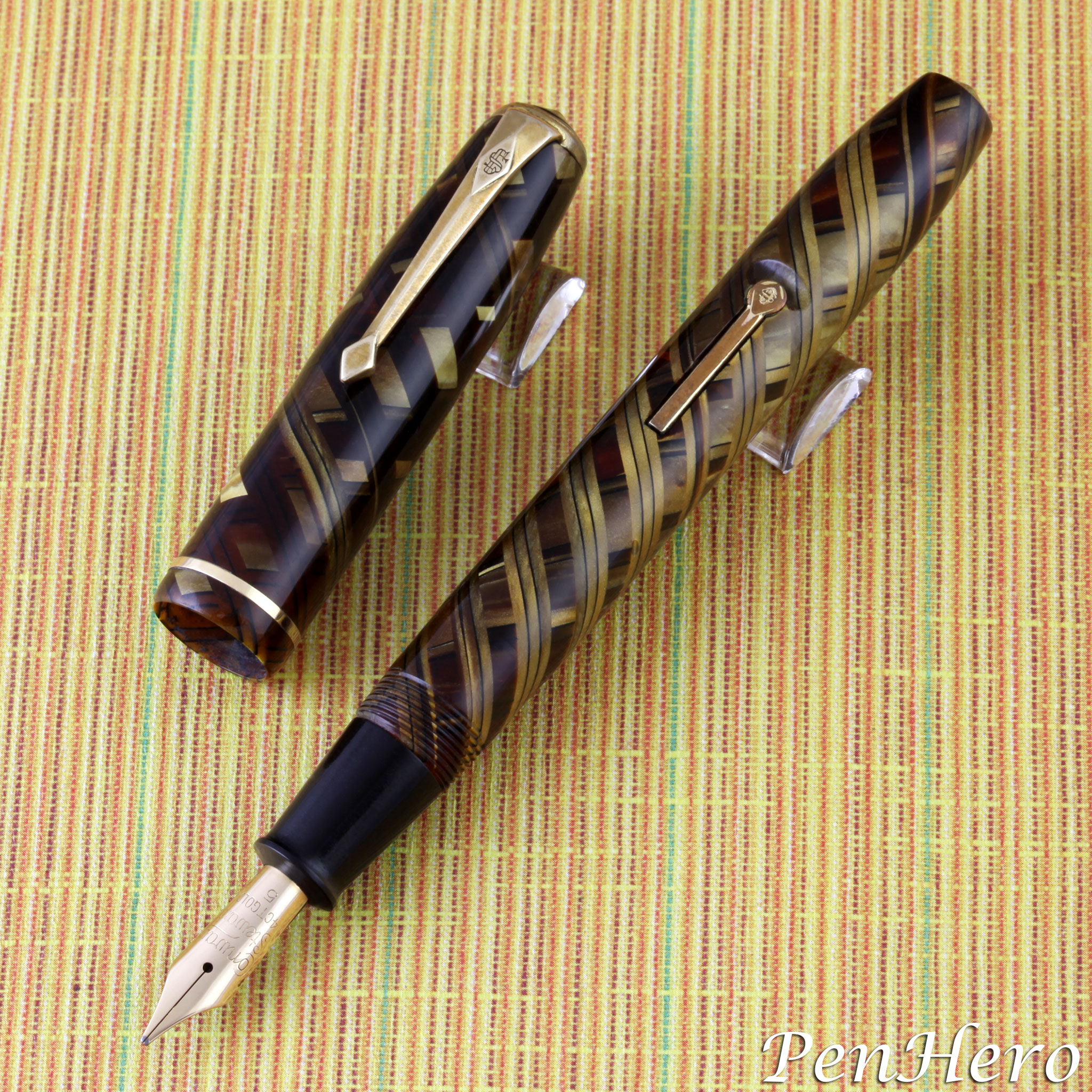 ConwayStewart28TigerEye_2048_01.jpg