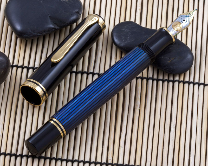 Pelikan M800